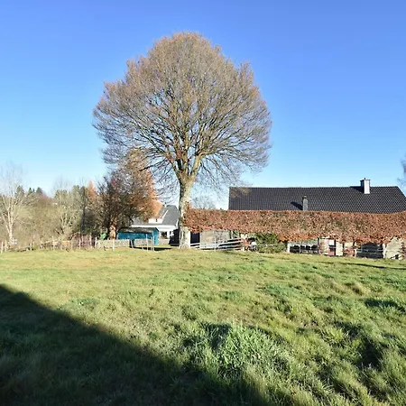 펜션 In With Terrace Küchelscheid